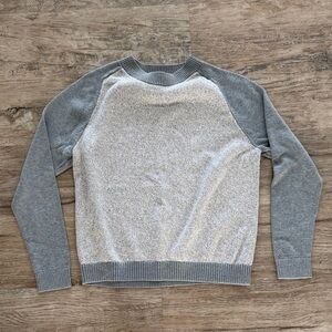 GAP Heather Gray Knit Sweater